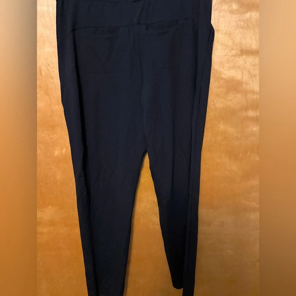Cabi Black Stretch Tapered Pants - Picture 2 of 6